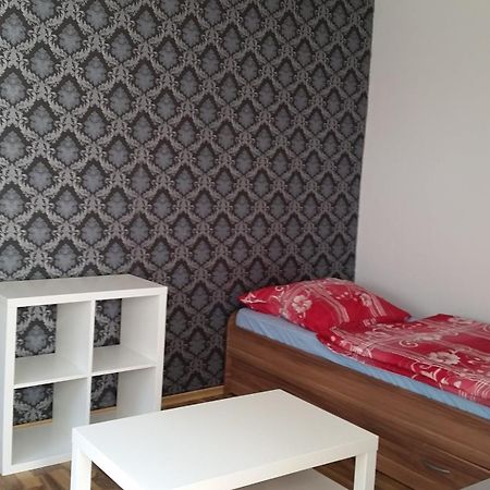 Frankfurt Airport & Fair Apartment Kelsterbach Pokoj fotografie