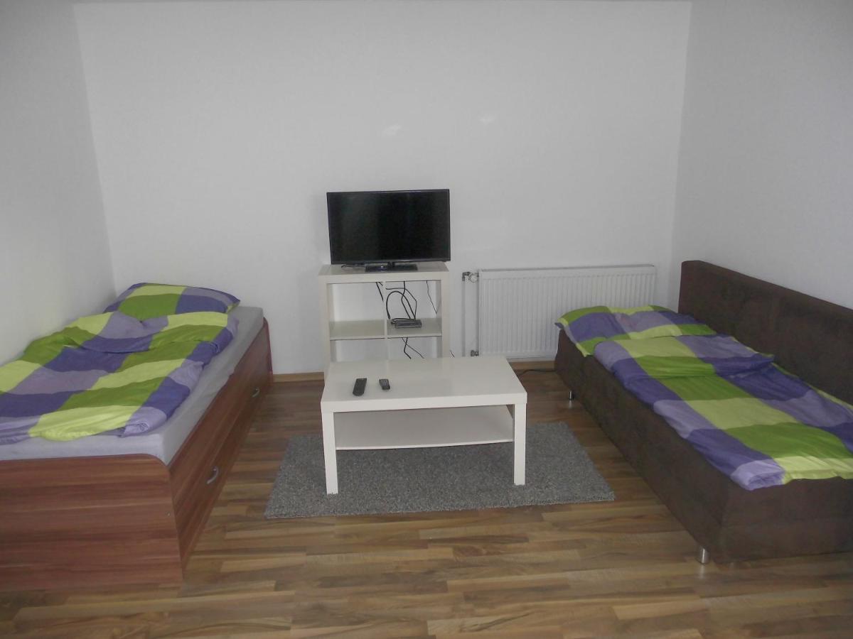 Frankfurt Airport & Fair Apartment Kelsterbach Pokoj fotografie
